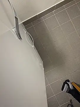 Snapshot of NuclearValue40 chatting on March 24, 2026, 6:52 pm NuclearValue40 online show from March 24, 2026, 6:52 pm