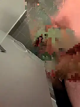 Snapshot of NuclearValue40 chatting on March 5, 2026, 10:48 pm NuclearValue40 online show from March 5, 2026, 10:48 pm