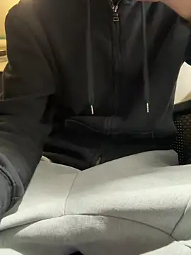 Snapshot of 420boy__ chatting on November 6, 2025, 9:08 pm 420boy online show from November 6, 2025, 9:08 pm