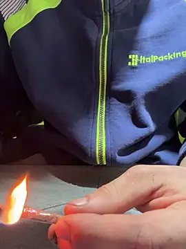 Snapshot of 420boy__ chatting on November 12, 2025, 9:18 pm 420boy online show from November 12, 2025, 9:18 pm