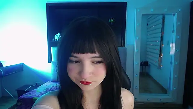  Charlotte Collins  online show from February 7, 2026, 2:47 pm