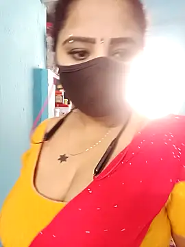 Snapshot of tamil_Vennila chatting on March 23, 2026, 7:19 am tamil Vennila online show from March 23, 2026, 7:19 am