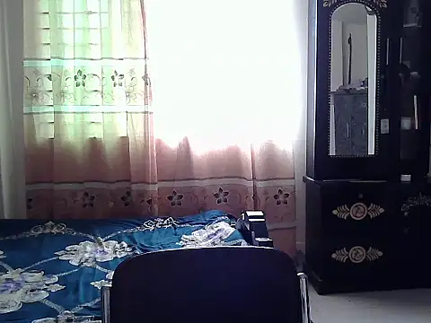 Elena cruz5 online show from October 6, 2025, 9:21 am