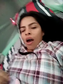 SaraBust online show from September 20, 2025, 2:00 pm