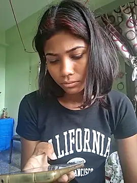  sexy-queen online show from October 3, 2025, 6:37 am