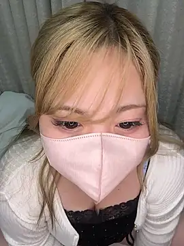 Chua-chan online show from October 4, 2025, 3:57 pm