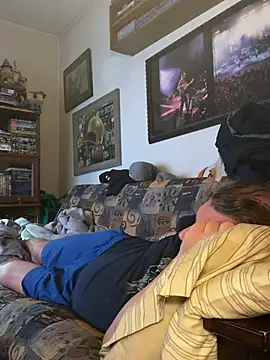 Stephanie1984 online show from April 2, 2026, 4:41 am