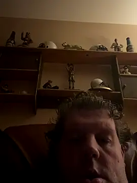 Snapshot of Stephanie1984 chatting on October 7, 2025, 3:07 am Stephanie1984 online show from October 7, 2025, 3:07 am