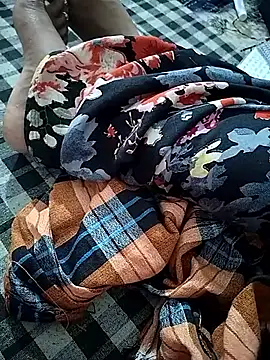 sexy  girls98 online show from November 7, 2025, 10:46 pm