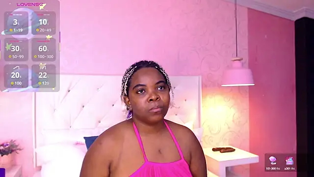 EvaaTayson online show from October 8, 2025, 11:12 am