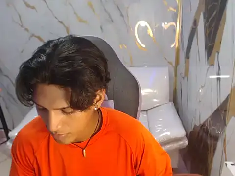 bull cam online show from September 18, 2025, 7:06 pm