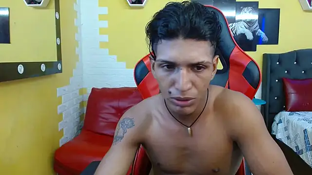 bull cam online show from September 14, 2025, 6:41 pm