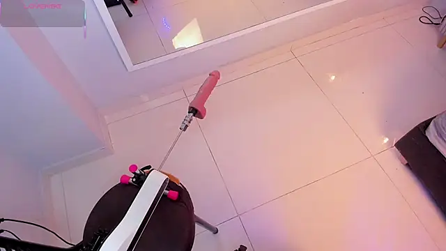 Mia Valentine  online show from November 7, 2025, 10:24 pm