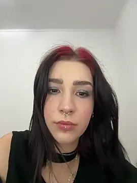 VampyScarlet online show from October 8, 2025, 5:09 am
