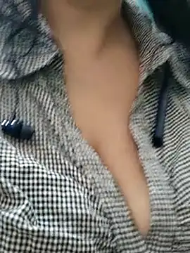 Janvi -Love online show from September 21, 2025, 5:45 am