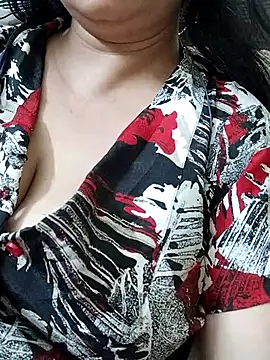 Janvi -Love online show from September 15, 2025, 6:14 am