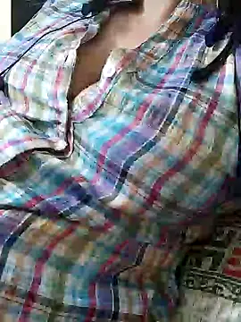 Janvi -Love online show from September 24, 2025, 6:25 pm