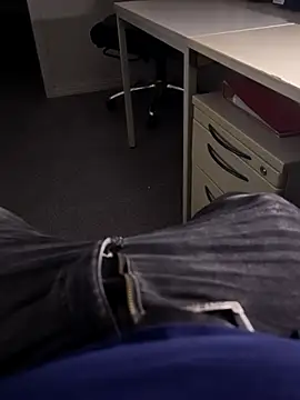 Snapshot of stunning_stallion chatting on February 2, 2026, 9:47 pm stunning stallion online show from February 2, 2026, 9:47 pm