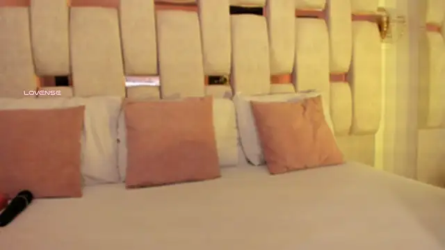 charlotte line online show from October 15, 2025, 4:59 pm