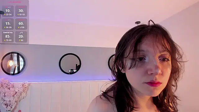 Nina Ford online show from May 23, 2026, 3:05 am