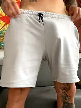 MagicLex1 online show from October 13, 2025, 8:32 pm