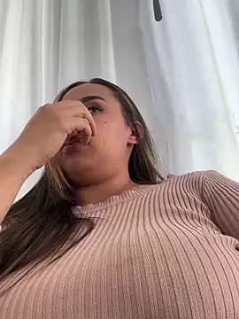 SelenaRojas online show from September 15, 2025, 9:37 pm