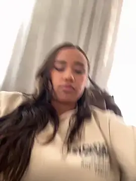 SelenaRojas online show from September 9, 2025, 6:17 pm