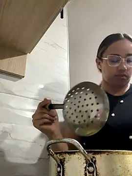 SelenaRojas online show from September 15, 2025, 1:28 am