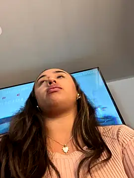 SelenaRojas online show from September 29, 2025, 1:56 am