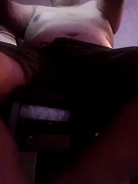 Snapshot of ramito1007 chatting on December 5, 2025, 1:27 am ramito1007 online show from December 5, 2025, 1:27 am