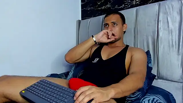 Thomas Wayne online show from March 8, 2026, 6:49 am