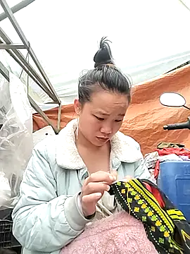 liu-liusexy online show from March 5, 2026, 3:36 am