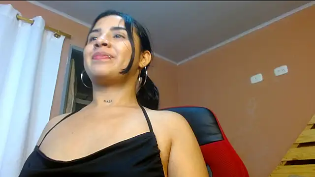 Snapshot of gracewoe chatting on October 8, 2025, 4:03 am gracewoe online show from October 8, 2025, 4:03 am