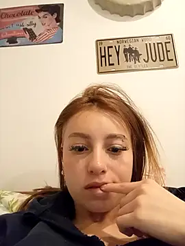 Snapshot of Rosita_se chatting on October 24, 2025, 3:49 am Rosita se online show from October 24, 2025, 3:49 am