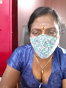 Snapshot of umashreetamil chatting on February 13, 2026, 3:12 pm umashreetamil online show from February 13, 2026, 3:12 pm