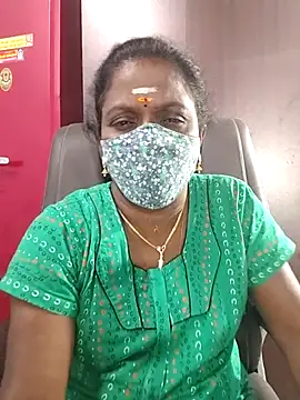 Snapshot of umashreetamil chatting on February 16, 2026, 1:54 pm umashreetamil online show from February 16, 2026, 1:54 pm