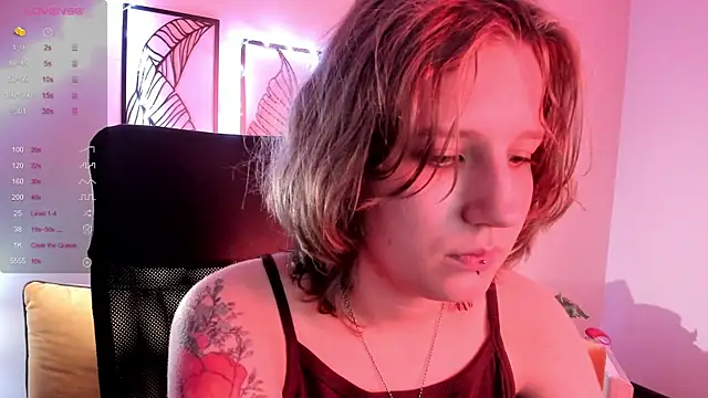 Hailey Foxy online show from November 9, 2025, 8:51 am