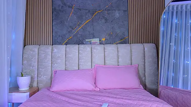 mia scot online show from March 29, 2026, 11:56 am