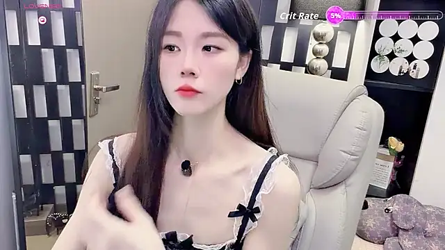 Yueyue-MM online show from June 2, 2026, 12:10 am