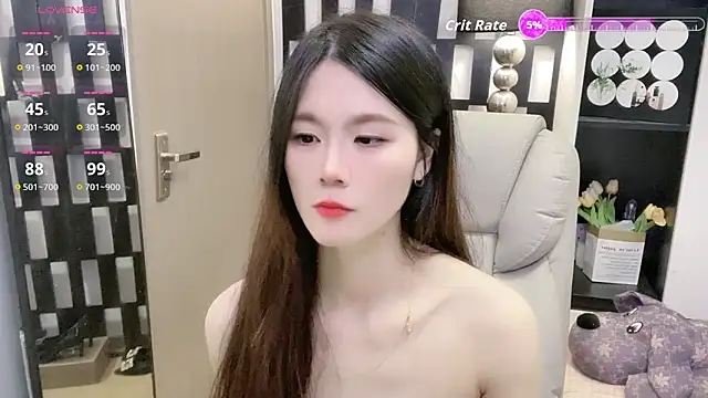 Yueyue-MM online show from February 5, 2026, 2:24 pm