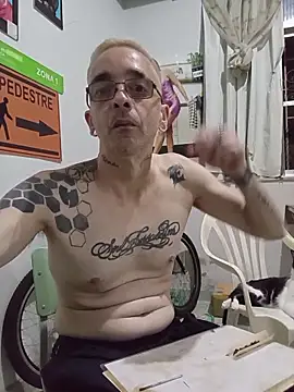 dinho carioca online show from March 9, 2026, 8:29 am