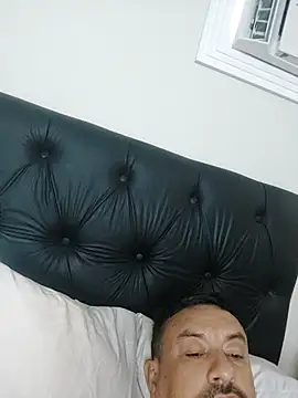 andrerj22 online show from January 14, 2026, 3:04 pm