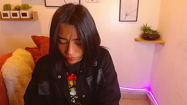 Aliciacute   online show from September 26, 2025, 8:38 pm