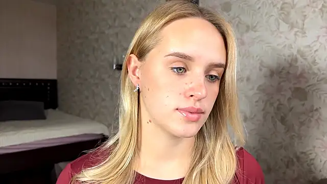 ElisabetLorney online show from October 6, 2025, 8:15 am