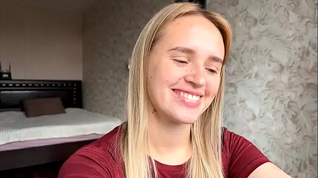 ElisabetLorney online show from September 26, 2025, 8:10 am