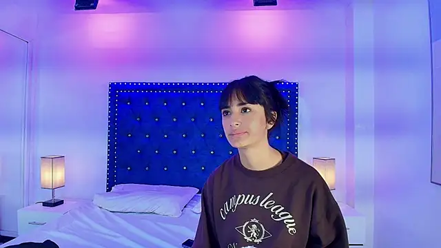 Snapshot of Damian_and_roxanne chatting on February 18, 2026, 12:34 pm Damian and roxanne online show from February 18, 2026, 12:34 pm