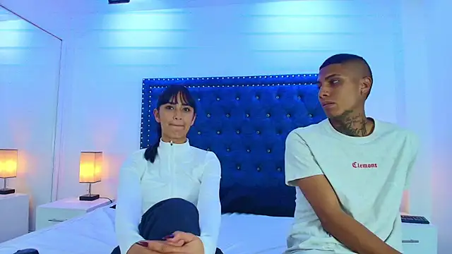 Snapshot of Damian_and_roxanne chatting on February 3, 2026, 12:43 pm Damian and roxanne online show from February 3, 2026, 12:43 pm