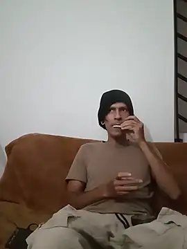 Snapshot of Alejandro92_cali chatting on June 2, 2026, 1:49 am Alejandro92 cali online show from June 2, 2026, 1:49 am