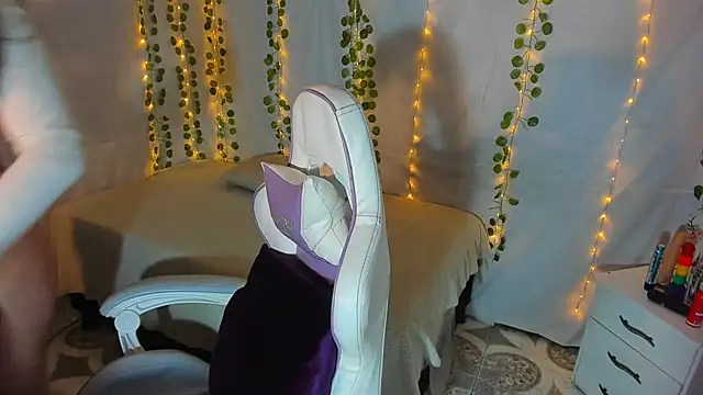 Zulema R1 online show from November 7, 2025, 4:28 am