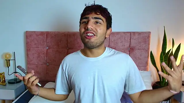 Ares Alpha online show from November 26, 2025, 6:52 pm